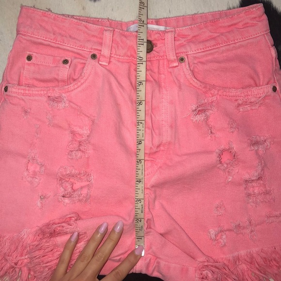 Zara bright pink distressed high rise denim shorts - Picture 10 of 12